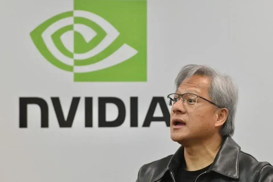 亚杰推荐 | 双面黄仁勋，如何应对孤独？